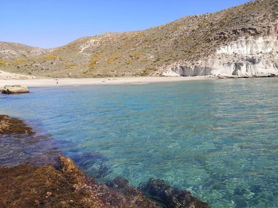 Apartmán El Playaiso De Aguamarga Agua Amarga  Exteriér fotografie